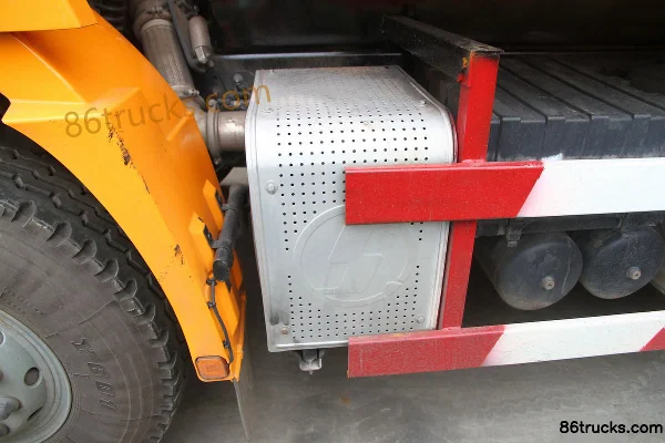 SHACMAN Delong F3000 336 hp 6X4(10 wheels) 5.8m dump truck Chassis (3) | 86Trucks