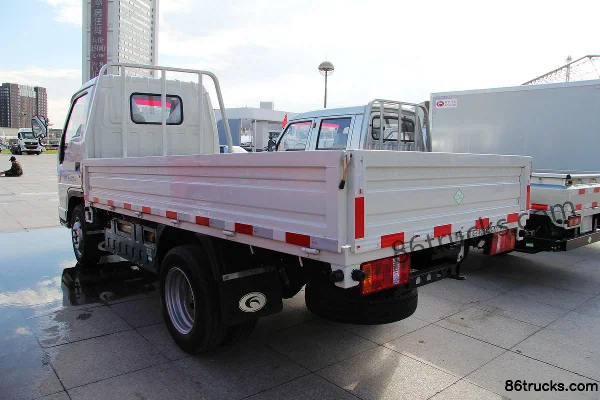Foton Times Xiaoka Star Q2 1.3L 87hp 4X2(6 wheels) Gasoline/CNG 3.3m Single Row Stake Truck Exterior (3) | 86Trucks