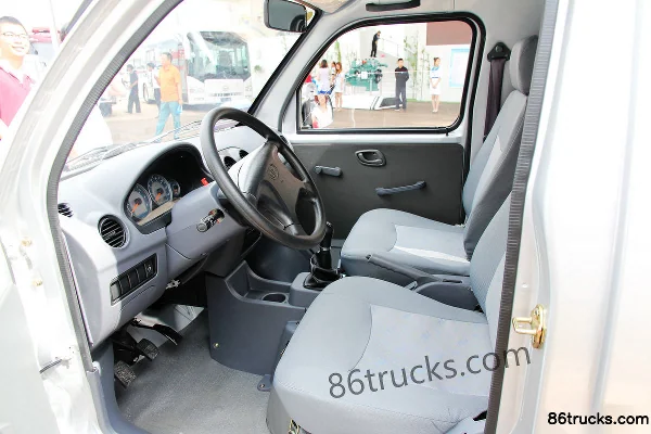 FAW Jilin Jiabao 0.97L 59 hp 4X2(6 wheels) Gasoline 2.7m Single Row Van Mini Truck Cab (1) | 86Trucks