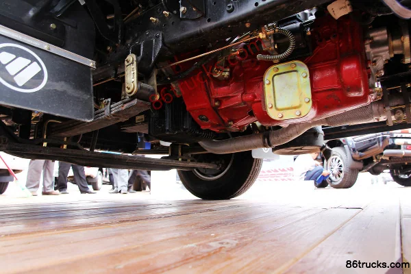 Foton Ollin CTX 143 hp 4X2(6 wheels) 3.7m Semi-row Enclosed Light Truck Chassis (2) | 86Trucks