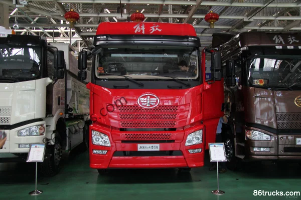 FAW Jiefang Qingdao JH6 370 ch 6X4(10 roues) tracteur routier Extérieur (2) | 86Trucks