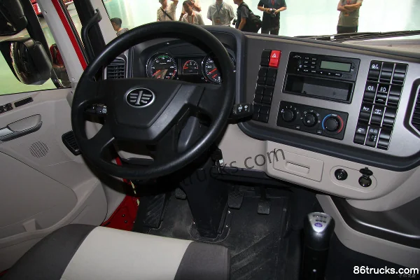 FAW Jiefang Qingdao JH6 370 ch 6X4(10 roues) tracteur routier Cabine (3) | 86Trucks