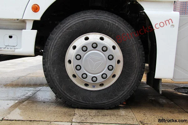 Sinotruk Sitrak C7H Heavy Truck 440hp 6X4(10 wheels) Tractor Truck Chassis (1) | 86Trucks