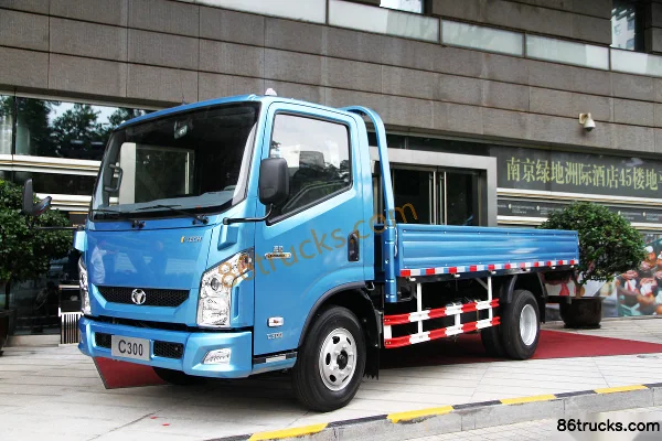 Yuejin Chaoyue C500-33 125 hp 4X2(6 wheels) 4.14m single-row flatbed light truck (Sofim) Exterior (3) | 86Trucks