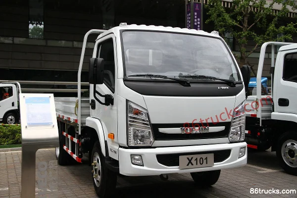 Yuejin Shangjun X101-28 112 hp 4X2(6 wheels) 3.7m single-row flatbed light truck Exterior (3) | 86Trucks