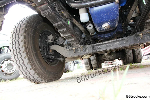 SAIC Hongyan New JinGang Heavy Truck 300 hp 6X4(10 wheels) 6m Dump Truck (Narrow Body) Chassis (2) | 86Trucks
