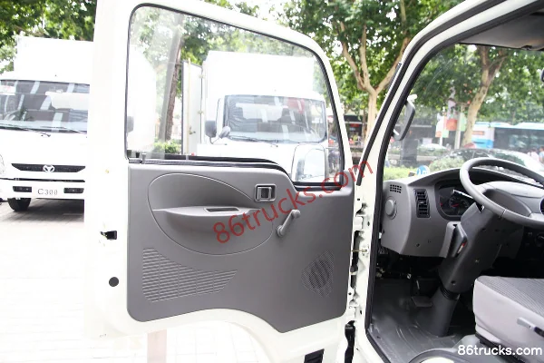 Yuejin Xiaofuxing S50Q 1,3 L 87 ch 4X2(6 roues) essence camion micro cabine simple 3,05 m (1) | 86Trucks