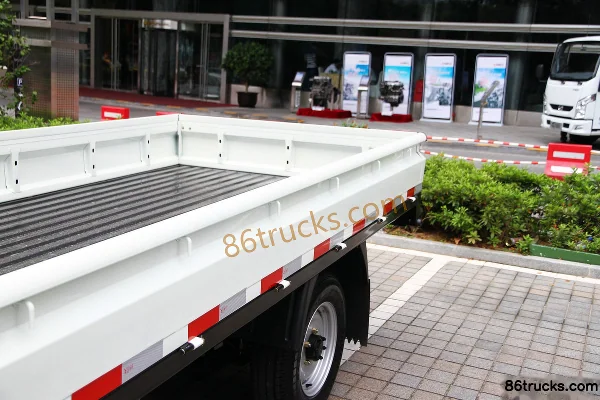 Yuejin Xiaofuxing S50Q 1,3 L 87 ch 4X2(6 roues) essence camion micro cabine simple 3,05 m Carrosserie (2) | 86Trucks