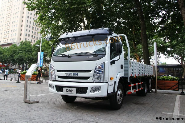 Yuejin Yuejin X500 141 hp 4X2(6 wheels) 4.24m Single Row Flatbed Light Truck Exterior (3) | 86Trucks