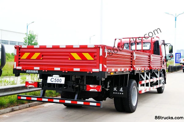 Yuejin Beyond C500 Series Medium Truck 160 hp 4X2(6 wheels) 6.8m Side Guard Cargo Truck Body (2) | 86Trucks