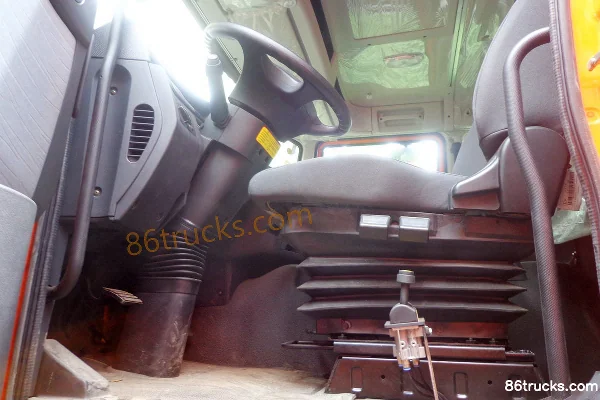 Union Truck U340 340 ch 6X4(10 roues) camion benne 5,8 m Cabine (2) | 86Trucks