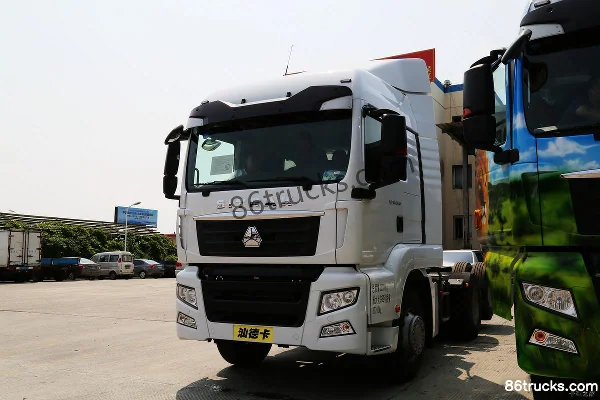 Sinotruk Sitrak C7H Heavy Truck 440 hp 6X2R Tractor Truck Exterior (2) | 86Trucks