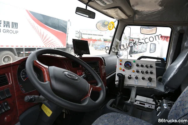 LIFAN Kaiwoda 180 ch 4X2(6 roues) balayeuse laveuse (LFJ5160TXS) Cabine (2) | 86Trucks