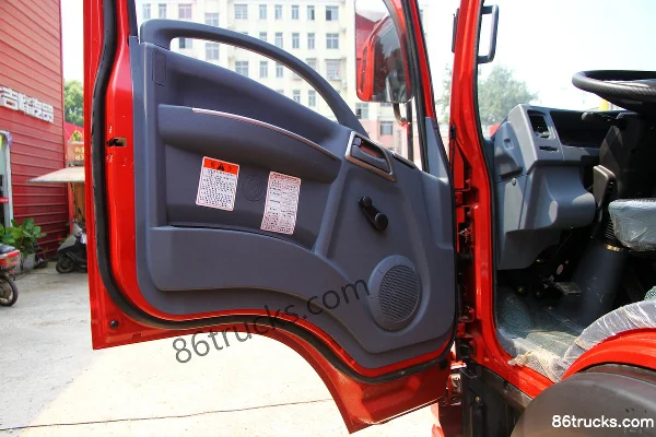 Sinotruk Wangpai 7 séries 120 ch 4X2(6 roues) camion benne 3,8 m Cabine (1) | 86Trucks
