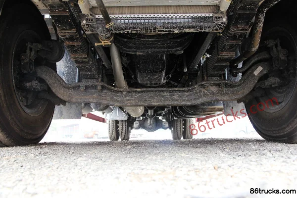 Dongfeng Commercial Vehicle Tianjin Medium Truck 210 hp 4X2(6 wheels) 7.5m Van Cargo Truck Chassis (1) | 86Trucks