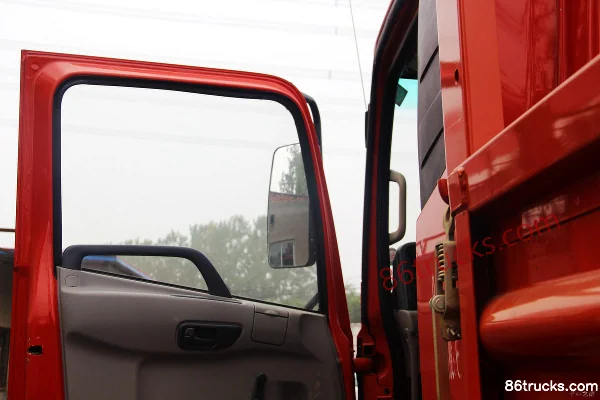 Dongfeng Commercial Vehicle Tianjin camion moyen 160 ch 4X2(6 roues) camion porteur 6,75 m Cabine (2) | 86Trucks