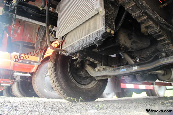 Dongfeng Commercial Vehicle Tianjin camion moyen 160 ch 4X2(6 roues) camion porteur 6,75 m Châssis (2) | 86Trucks