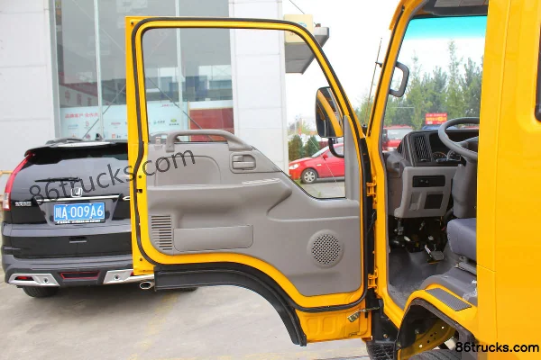 JAC Shuailing K330 120 hp 4X2(6 wheels) 3.2m double-row drop-side light truck Cab (1) | 86Trucks