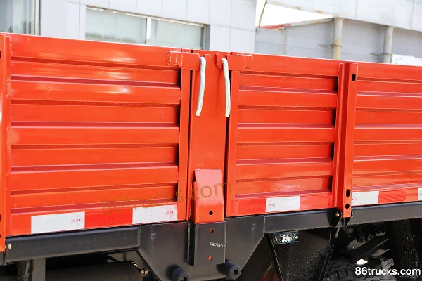 Dongfeng Duolika D8 136 hp 4X2(6 wheels) 6.4m Single Row Flatbed Cargo Truck Body (3) | 86Trucks