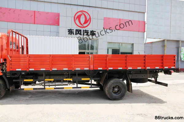 Dongfeng Duolika D8 136 hp 4X2(6 wheels) 6.4m Single Row Flatbed Cargo Truck Body (1) | 86Trucks
