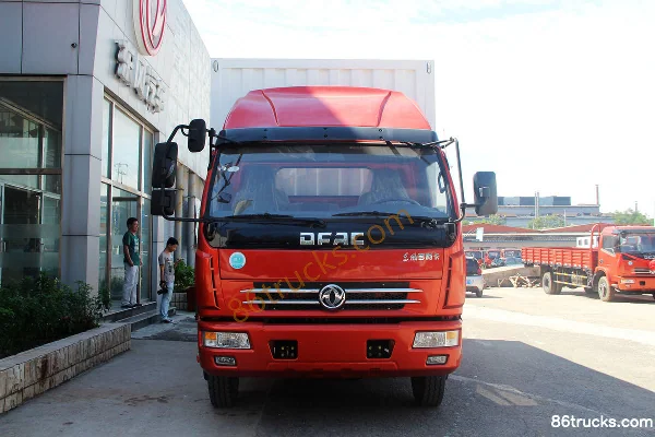Dongfeng Duolika D7 2018 150hp 4X2(6 wheels) 5.58m Single Row Van Light Truck Exterior (2) | 86Trucks