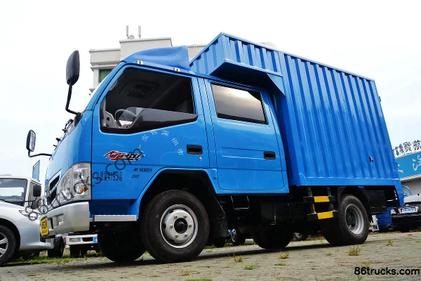 Jinbei Lingqi 87hp 4X2(6 wheels) 4.25m single-row box light truck Exterior (3) | 86Trucks