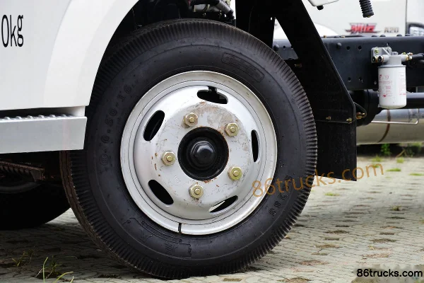 Jinbei Qiyun 95 ch 4X2(6 roues) châssis de camion léger simple cabine empattement 3350 (3) | 86Trucks