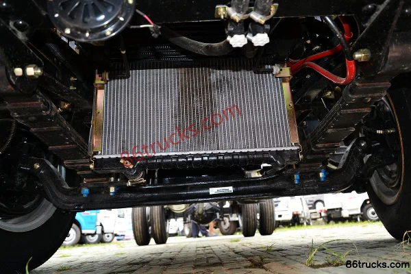 Jinbei Qiyun 95 ch 4X2(6 roues) châssis de camion léger simple cabine empattement 3350 (2) | 86Trucks