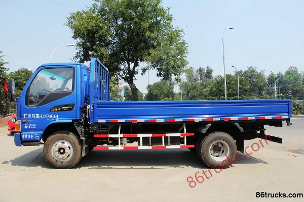 JAC Junling E6 141 ch 4X2(6 roues) camion léger plateau simple cabine 4,18 m Extérieur (3) | 86Trucks
