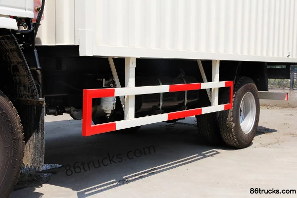 JAC Junling H330 141 ch 4X2(6 roues) camion léger fourgon simple cabine 4,15 m Châssis (3) | 86Trucks
