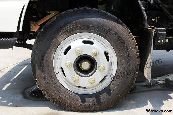 JAC Junling H330 141 ch 4X2(6 roues) camion léger fourgon simple cabine 4,15 m Châssis (2) | 86Trucks