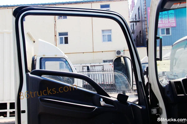 JAC Shuailing K340 124 hp 4X2(6 wheels) 4.13m single-row van light truck (hydraulic brake) Cab (2) | 86Trucks