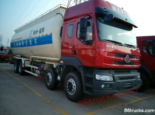 Dongfeng Liuqi Chenglong M3 375hp 8X4(12 wheels) Powder Material Truck (Zhonghang Fushi Brand) Exterior (2) | 86Trucks