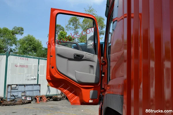 Dongfeng Commercial Vehicle Tianlong tracteur routier 220 ch 6X2(8 roues) 9,6 m camion porteur fourgon cabine avancée (boîte 8JS85F) (toit p