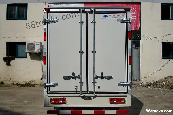 JAC Haowei 1.1L 60hp 4X2(6 wheels) gasoline single-row van micro truck Exterior (3) | 86Trucks