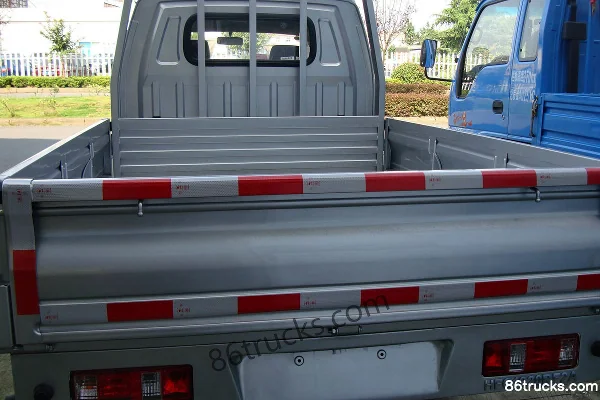 JAC Haowei 1.1L 60hp 4X2(6 wheels) gasoline double-row flatbed micro truck Exterior (3) | 86Trucks