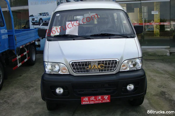 JAC Haowei 1.1L 60hp 4X2(6 wheels) gasoline double-row flatbed micro truck Exterior