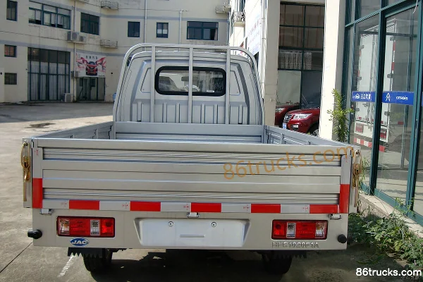JAC Haowei 1.1L 60hp 4X2(6 wheels) gasoline 2.6m single-row flatbed micro truck Exterior (3) | 86Trucks