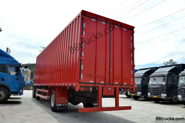 FAW Jiefang Qingdao Long V camion porteur 220 ch 6X2(8 roues) 8,8 m fourgon Extérieur (3) | 86Trucks