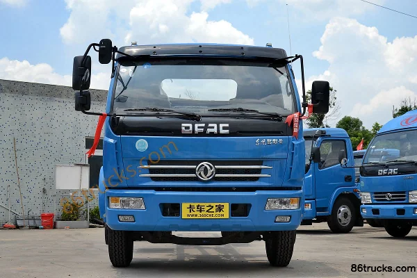 Dongfeng Dolica D8 124 hp 4X2(6 wheels) 6.2m Single Row Cargo Truck Chassis Exterior (2) | 86Trucks