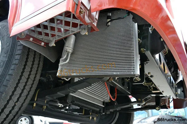 Dongfeng Ruiling S 116 hp 4X2(6 wheels) 3300mm Wheelbase 4.3m Semi-Cab Light Truck Chassis (2) | 86Trucks