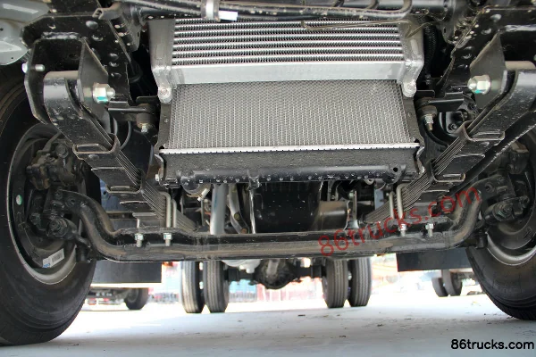 JAC Shuailing K330 120 ch 4X2(6 roues) fourgon 4,13 m cabine simple (châssis étroit)(frein à air) (2) | 86Trucks