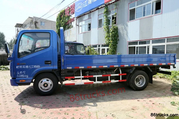 JAC Shuailing K340 120 hp 4X2(6 wheels) 4.23m single-row flatbed light truck (air brake) Exterior (3) | 86Trucks