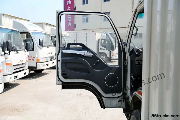 JAC Kangling 33 Wide Body 120 hp 4X2(6 wheels) 4.18m Single Row Van Light Truck Cab (1) | 86Trucks