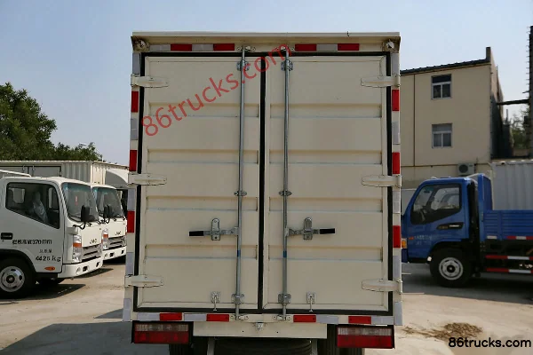 JAC Kangling 33 Wide Body 120 hp 4X2(6 wheels) 4.18m Single Row Van Light Truck (2) | 86Trucks