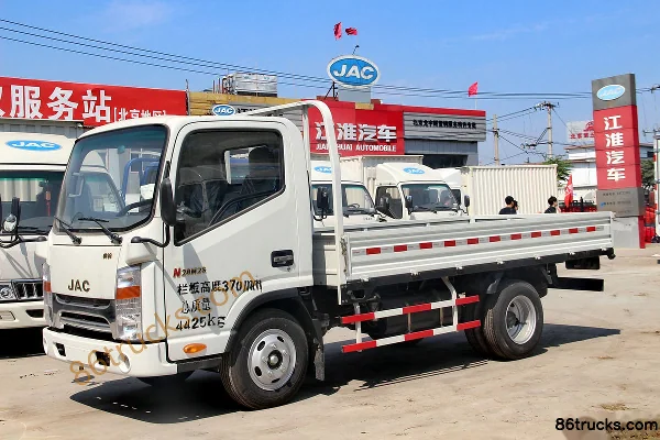 JAC Shuailing K280 120 hp 4X2(6 wheels) 3.6m Single Row Flatbed Light Truck Exterior (3) | 86Trucks