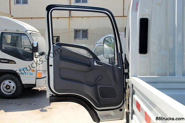 JAC Shuailing K280 120 hp 4X2(6 wheels) 3.6m Single Row Flatbed Light Truck Cab (2) | 86Trucks