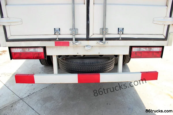 JAC Shuailing K340 120 hp 4X2(6 wheels) 4.13m Single Row Van Light Truck (Narrow Body) (Oil Brake) (1) | 86Trucks