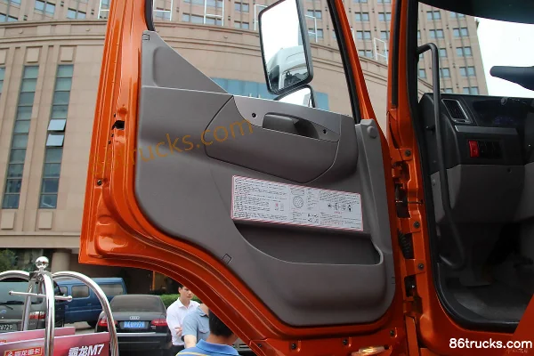 DongfengLiuqi ChenglongM7 camion lourd 400 ch 6X4(10 roues) tracteur routier (Yuchai) Cabine (2) | 86Trucks