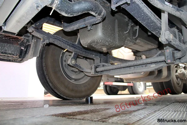 DongfengLiuqi ChenglongM7 camion lourd 400 ch 6X4(10 roues) tracteur routier (Yuchai) Châssis (2) | 86Trucks